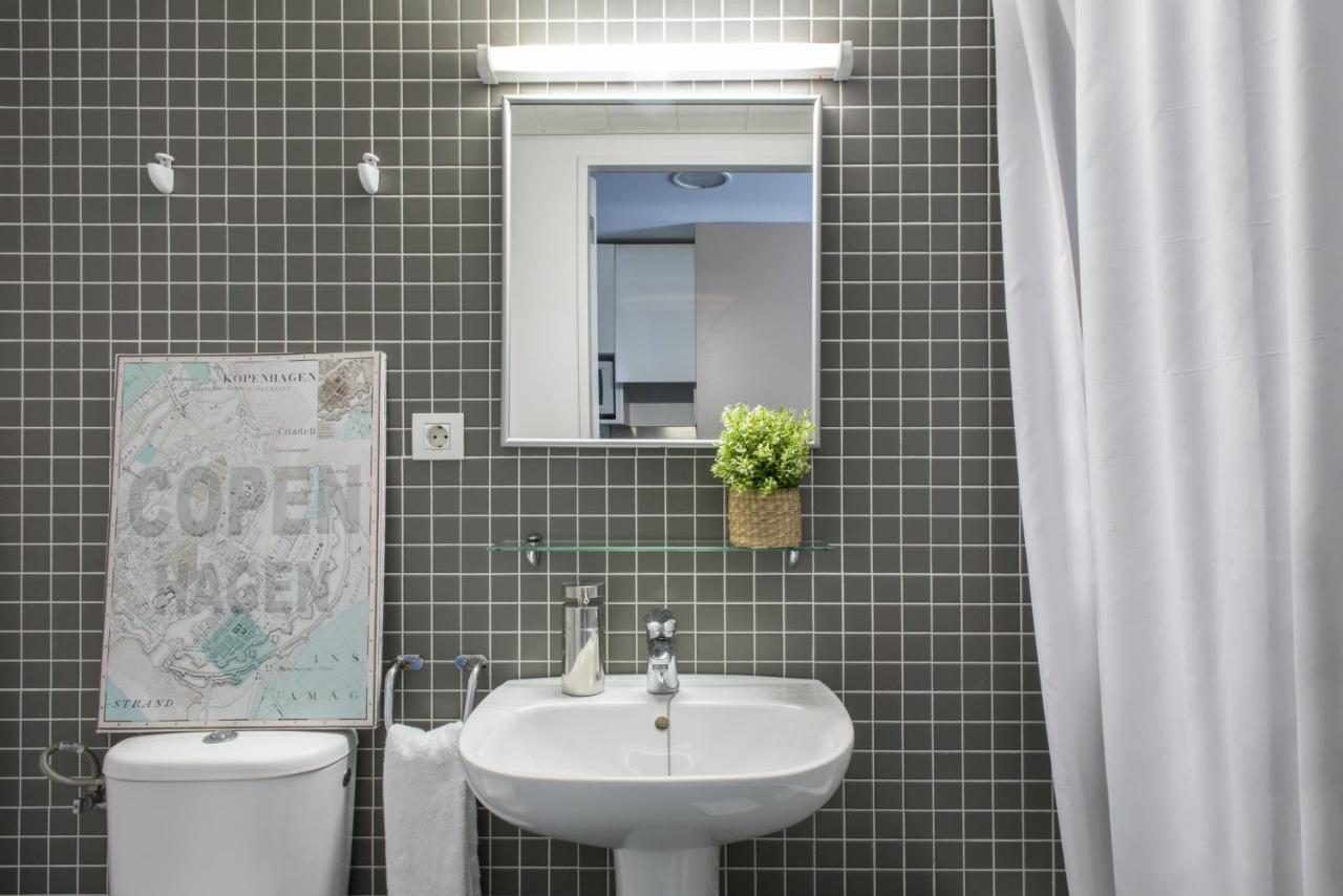 Residencia Universitaria Resa Roberto De Nobili Sant Cugat del Vallès Екстериор снимка