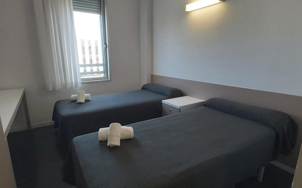 Residencia Universitaria Resa Roberto De Nobili Sant Cugat del Vallès Екстериор снимка