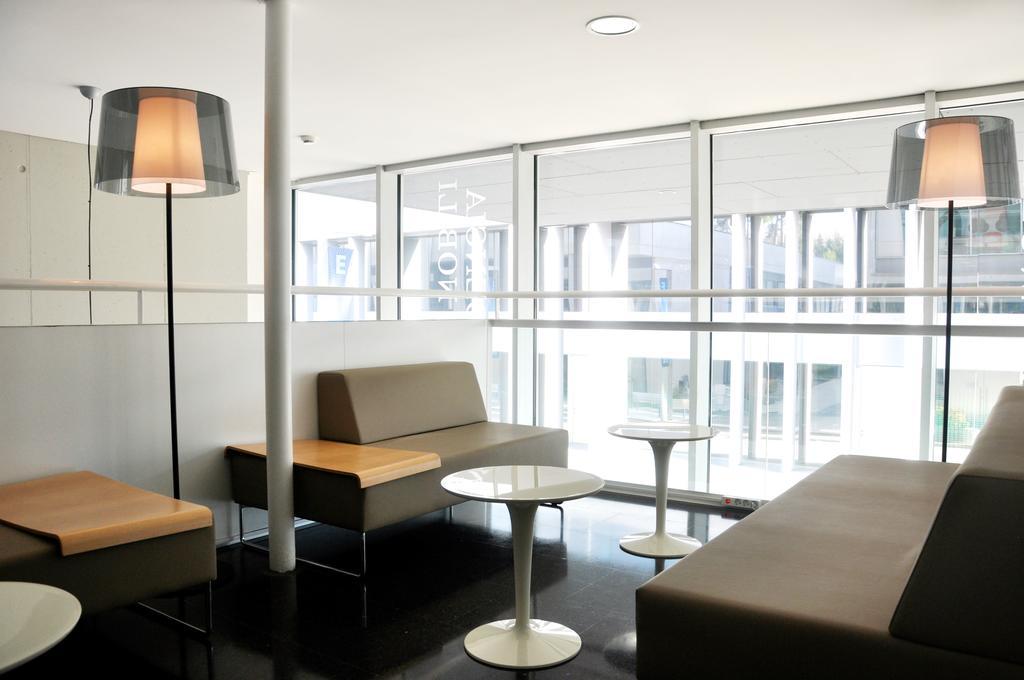 Residencia Universitaria Resa Roberto De Nobili Sant Cugat del Vallès Екстериор снимка