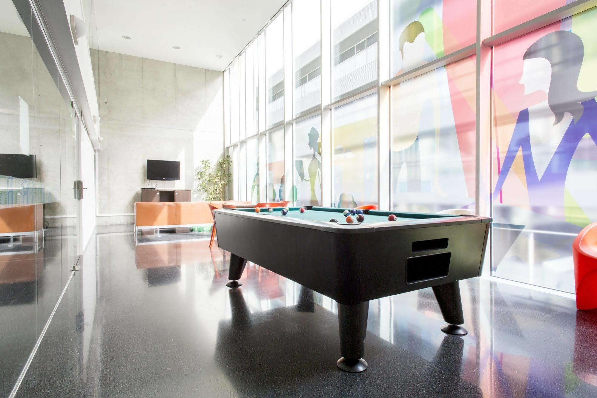 Residencia Universitaria Resa Roberto De Nobili Sant Cugat del Vallès Екстериор снимка